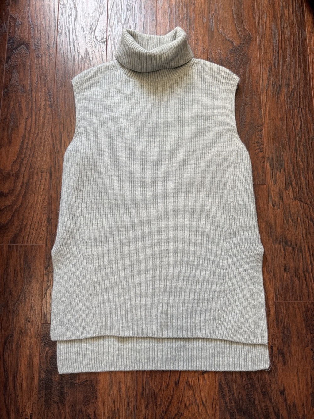 Ann Taylor Sleeveless Turtleneck Sweater Vest - Light Gray